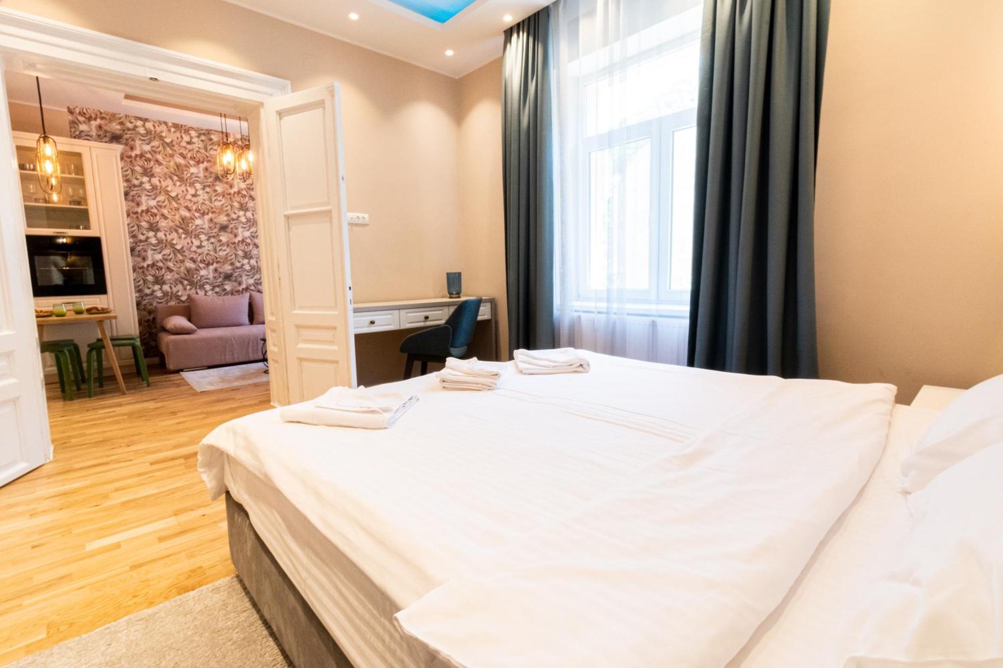 Black Gate - Quiet Studio In The Heart Of Old Town With Free Private Secured Parking Braszów Zewnętrze zdjęcie