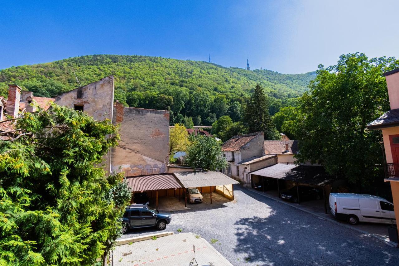 Black Gate - Quiet Studio In The Heart Of Old Town With Free Private Secured Parking Braszów Zewnętrze zdjęcie
